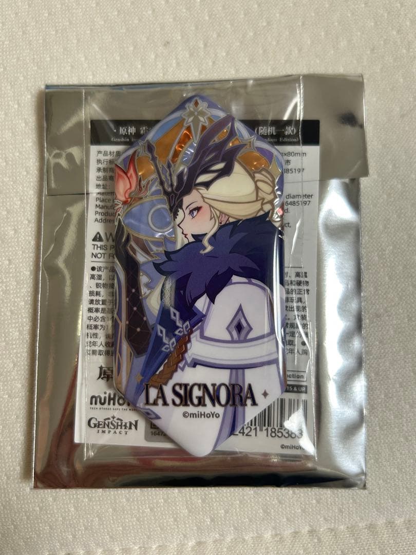 原神 淑女 シニョーラ 缶バッジ - メルカリ