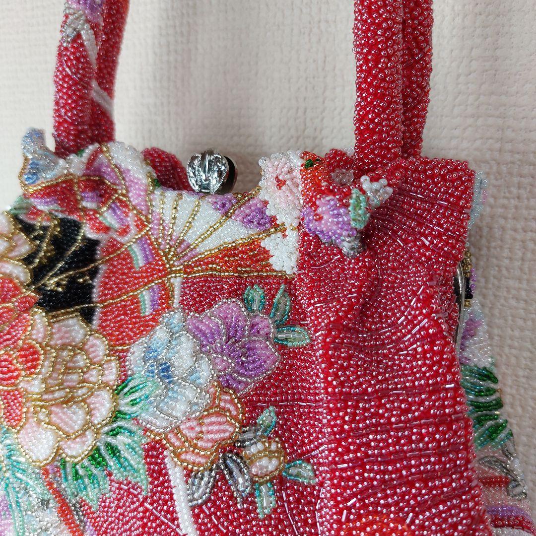 手刺本刺繍　和装　成人式　浴衣　ビーズ花柄バッグ　扇子