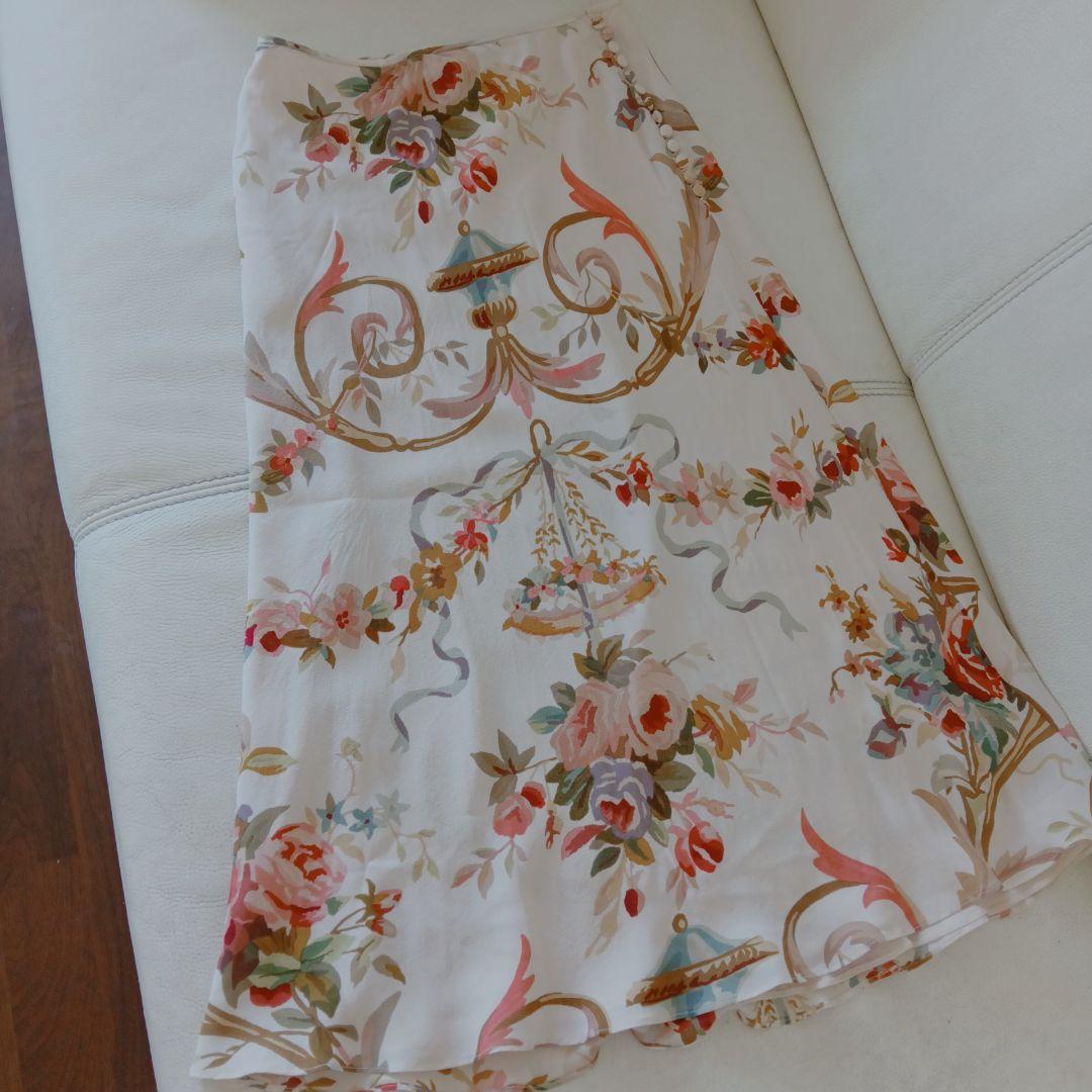 クリスチャンディオール　dior フラワー　　シルク　くるみボタン　スカート