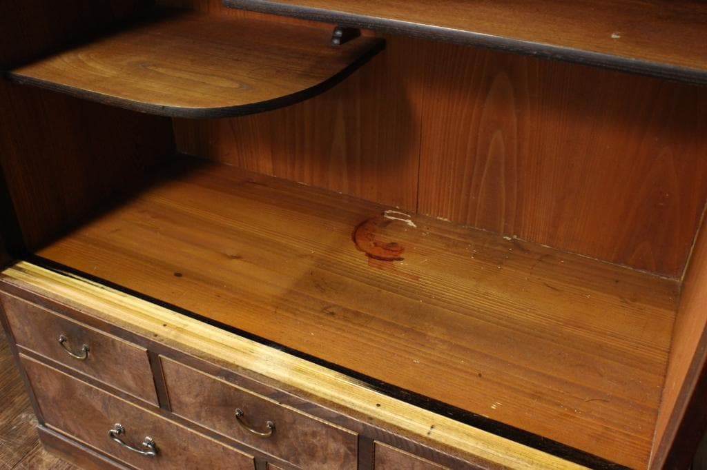 欅 使いこまれた風合いが良い茶箪笥 古家具/食器棚/チェスト/和家具/