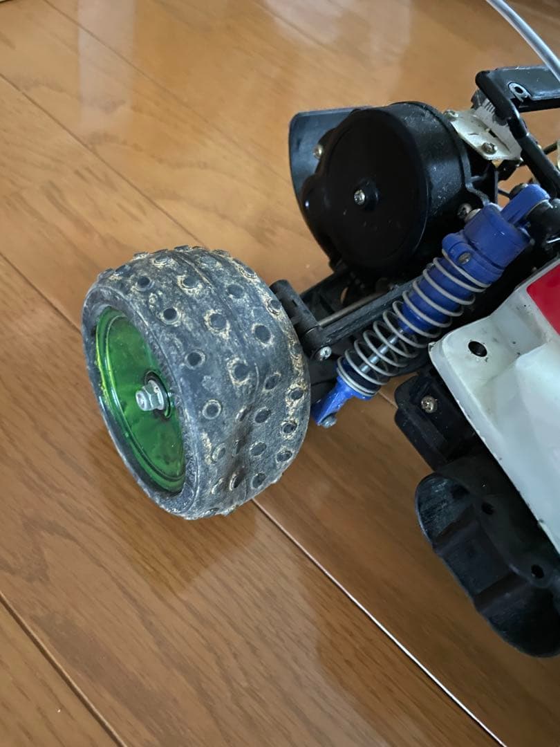 ラジコン　MADCAP 2WD