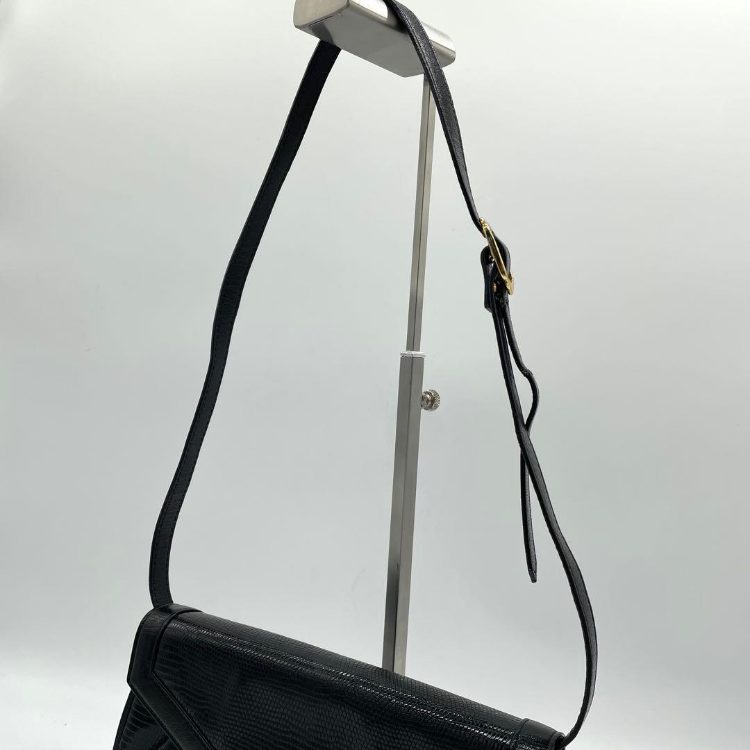 【極美品】イヴサンローラン　ショルダーバッグ　カサンドラロゴ　リザード　黒