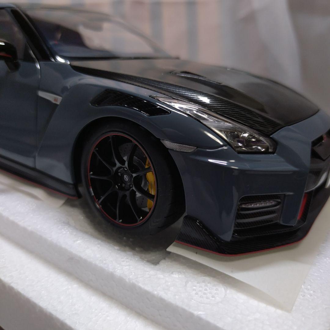 モデルカー1/18「日産 GT-R (R35) ニスモ スペシャルエディション」