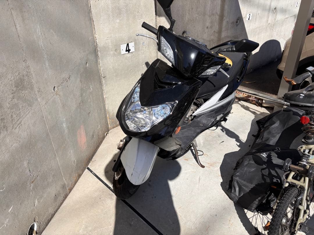 ジャンク】シグナスx台湾2型【引取り限定】 シグナスx 2型 外装