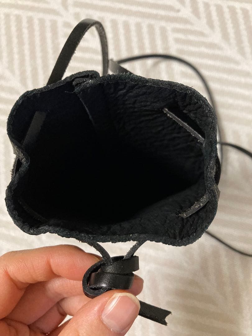 cokia ブラックレザー巾着型ショルダーバッグ