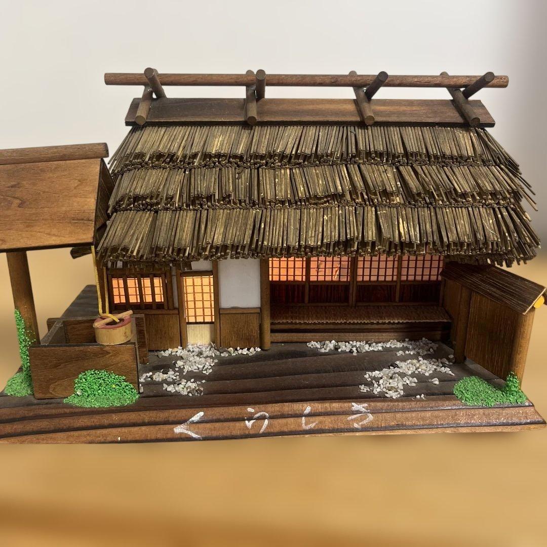 光る　日本家屋　伝統　点灯 光る 日本家屋 伝統 点灯