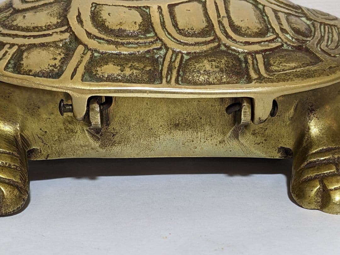 ♢中国 民国時代 銅製 亀形 自在蓋箱 煙草入 コレクション 骨董品