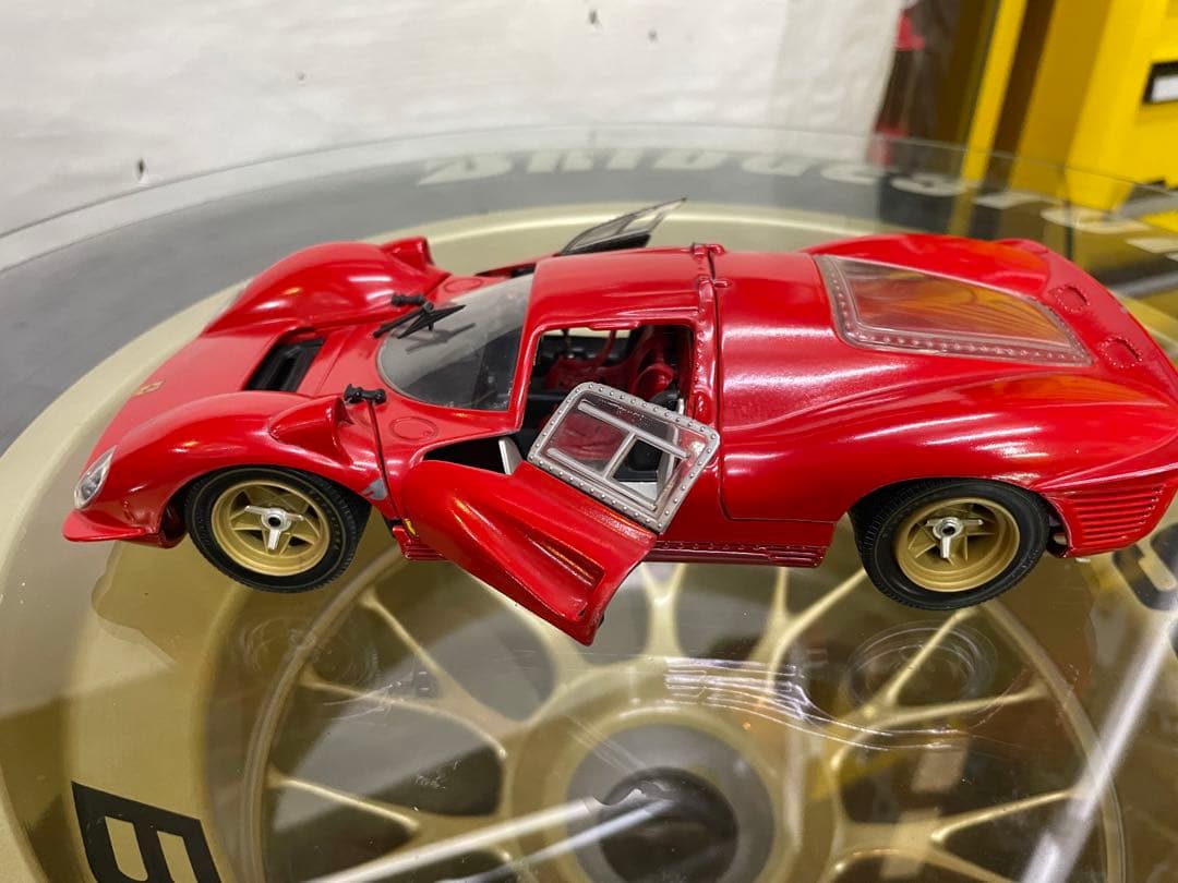 フェラーリ　330P4