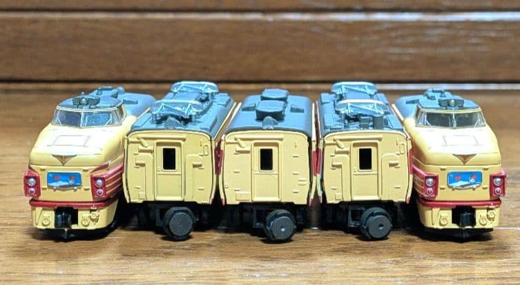 Bトレイン『特急車両5両+6両 動力ユニット3、走行台車6両』