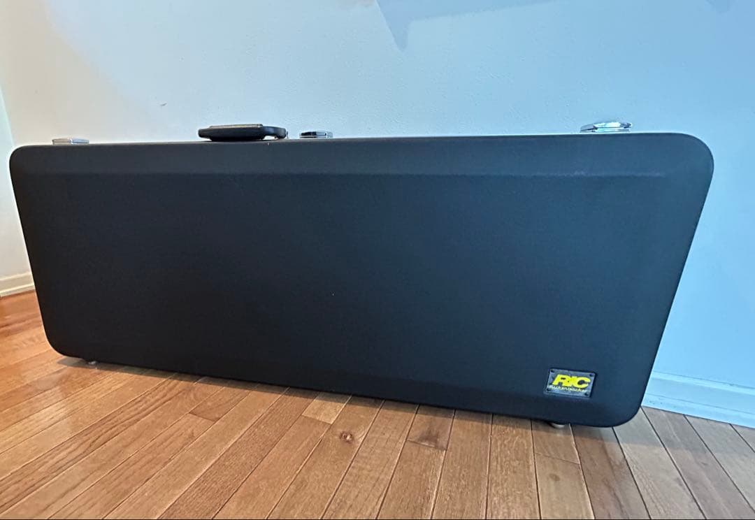 Rickenbacker 360 Jetglo ハードケース付