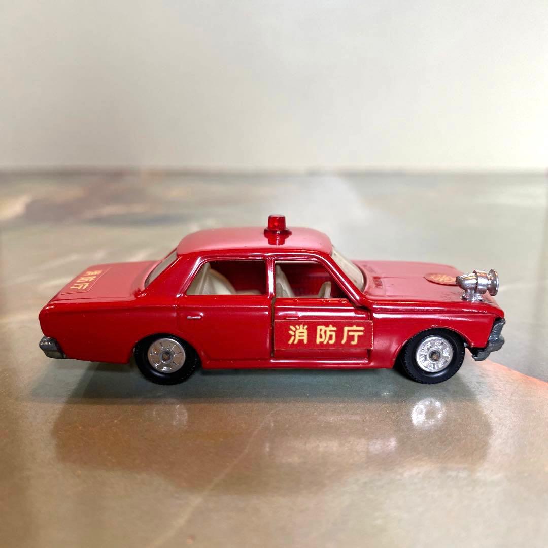 トミカNO.27 トヨタクラウンファイアチーフカー 1Dホイール銀サイレン日本製