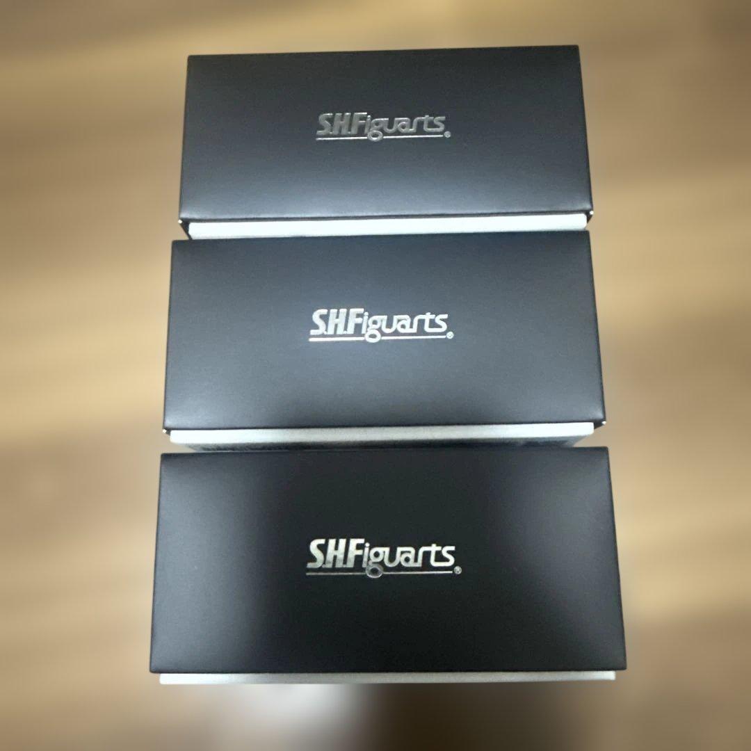 新品未開封3個　S.H.figuarts 真骨彫製法 仮面ライダー龍騎