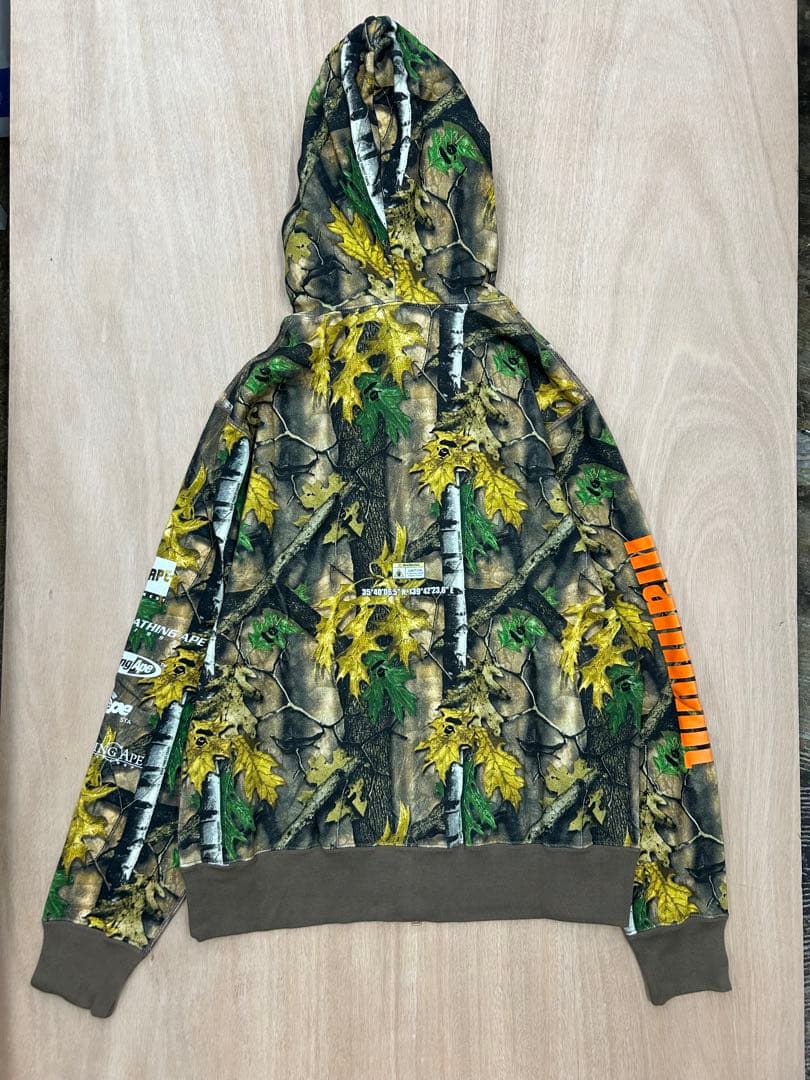 A Bathing Ape 迷彩パーカー