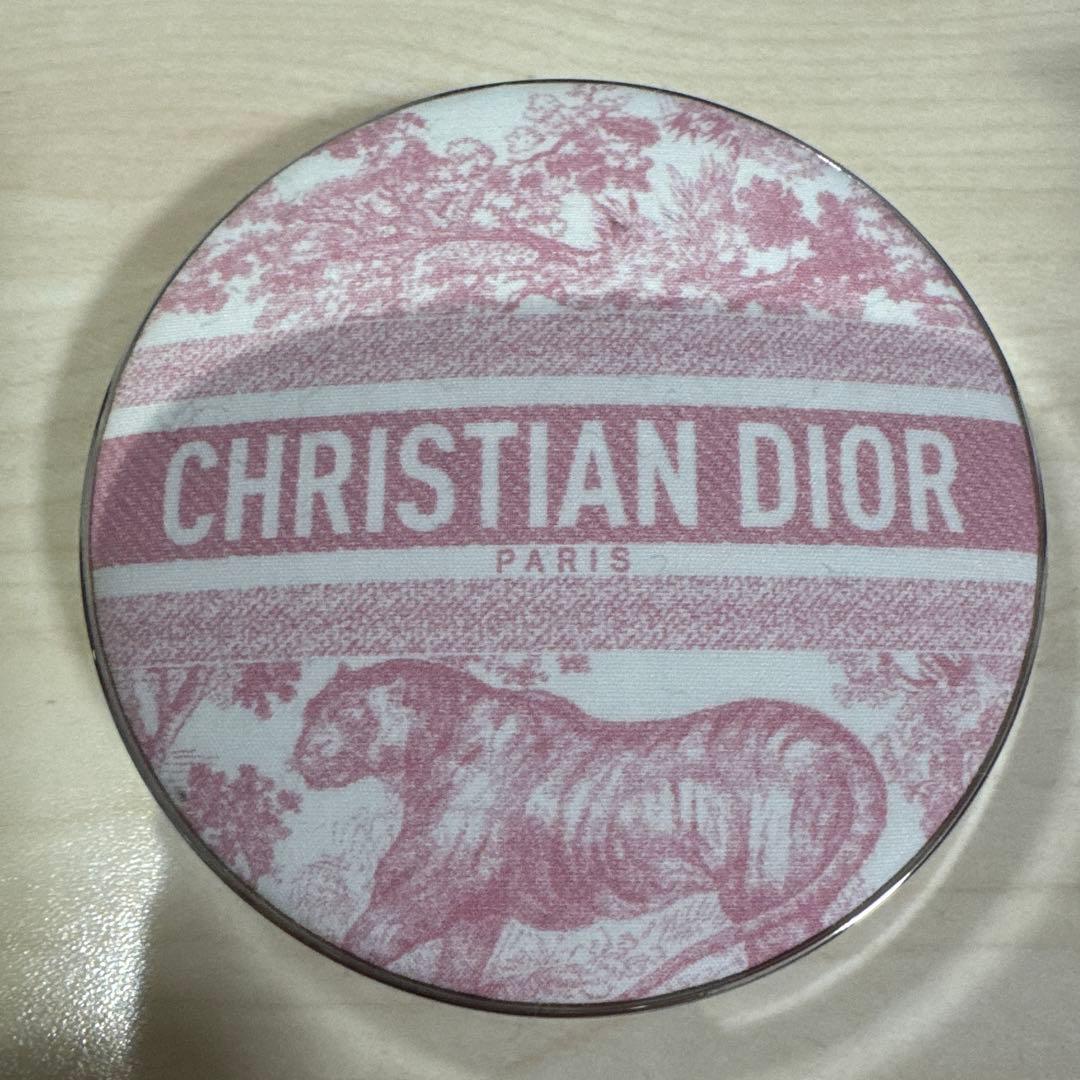 DIORスキンフォーエヴァーグロウルミナイザー004コーラルグロウ