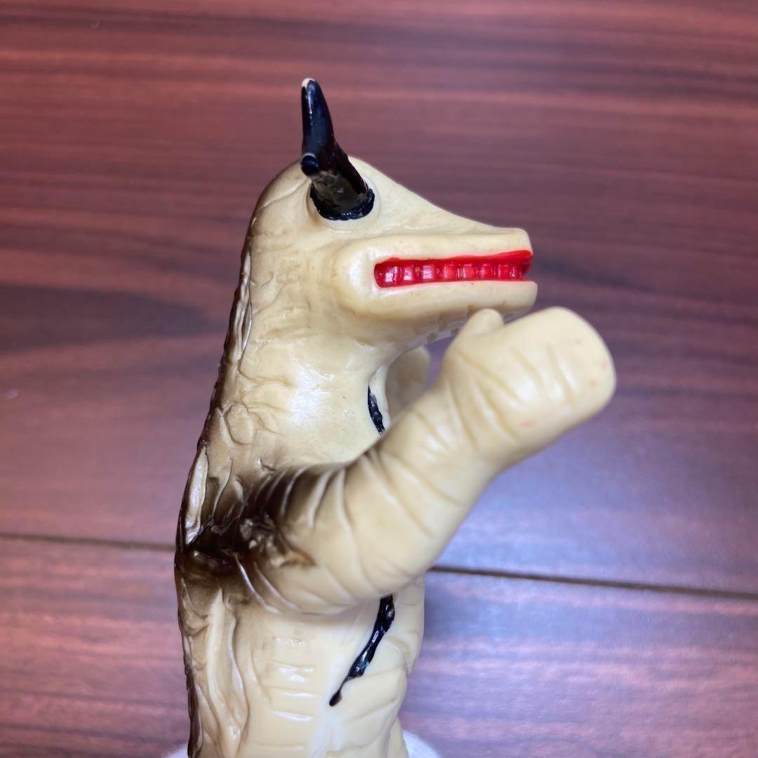 大里玩具 エレキング ソフビ 3175 - メルカリ