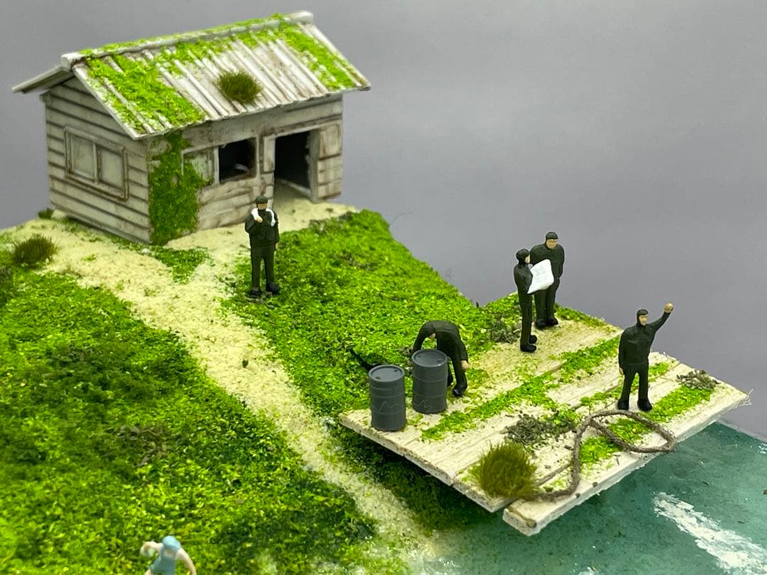 基地から飛び立つ二式戦闘機 レジン ジオラマ - メルカリ