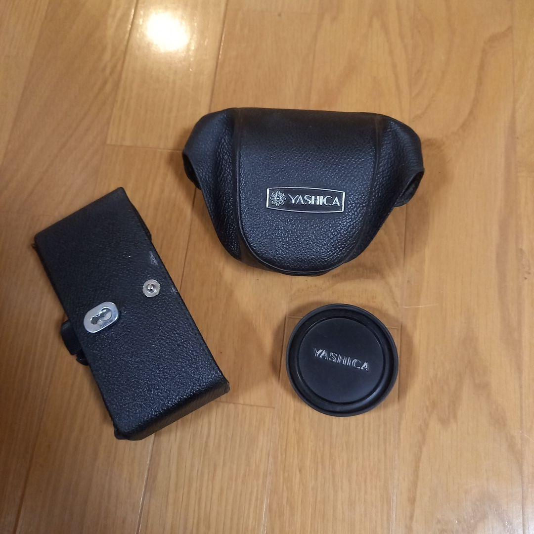 ヤシカの古いフィルムカメラ 付属品有り インテリア等にも