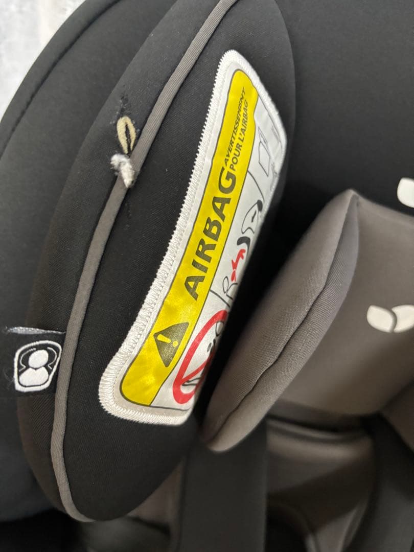 Joie チャイルドシート ブラック・グレー