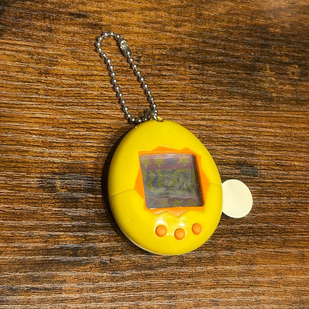 希少】初代 たまごっち 1996年製 黄色 イエロー - メルカリ