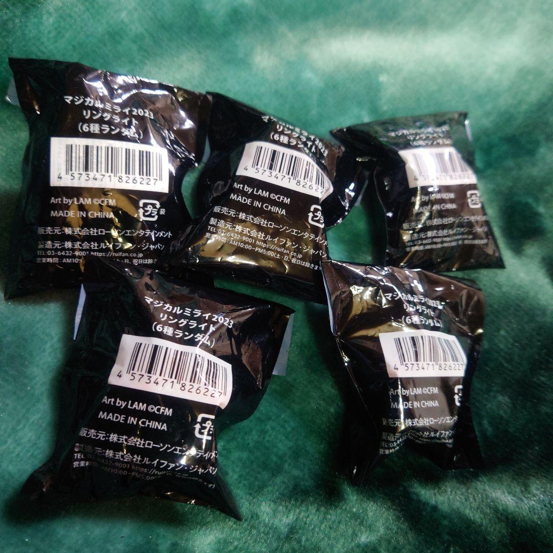 初音ミク　VOCALOID　マジミラ　雪ミク　缶バッジ等