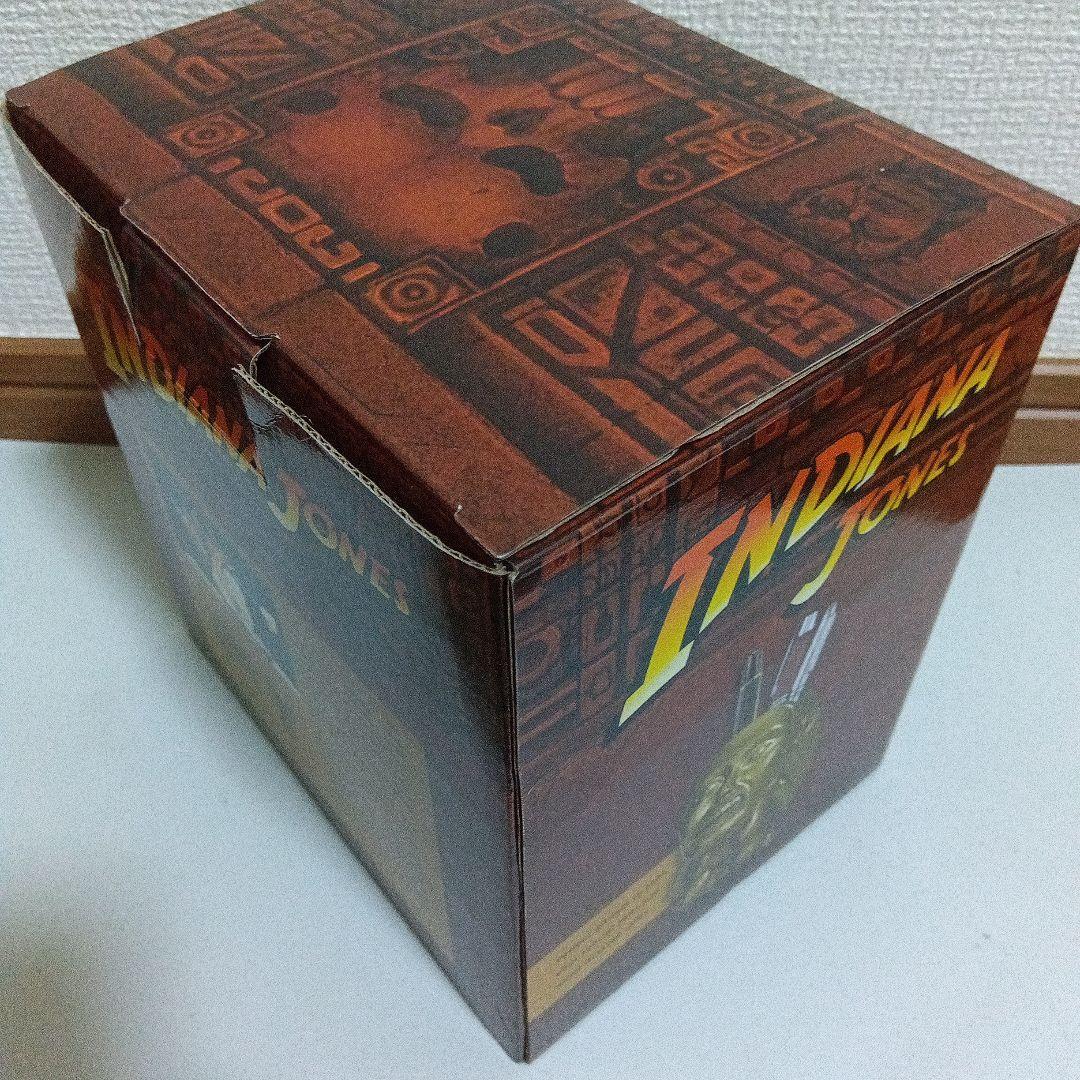 インディジョーンズ　ゴールデンアイドル 　ペン立て