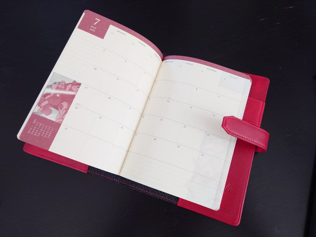 ガンダム シャア専用2023年手帳