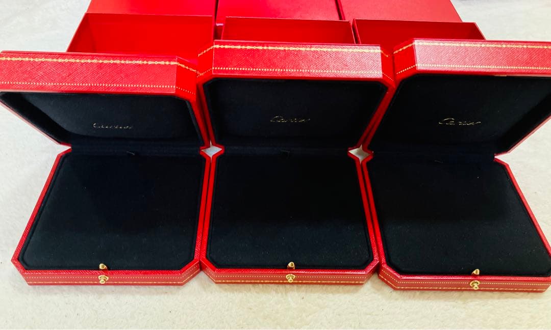 専用Cartier 赤 レザーケース 3個セット　ネックレスケース空箱　現行品