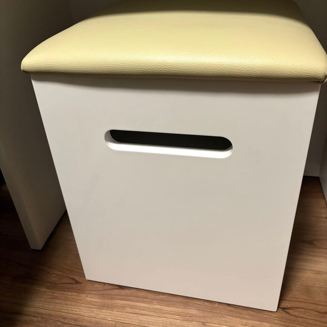 ニトリ3面鏡ドレッサーホワイト椅子（スツール）付き※少し訳あり