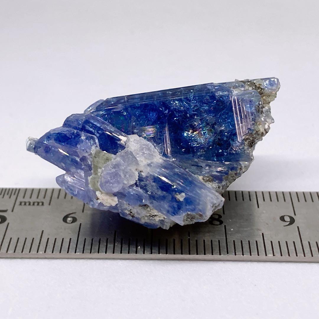 タンザナイト 原石 鉱物標本 天然石 102