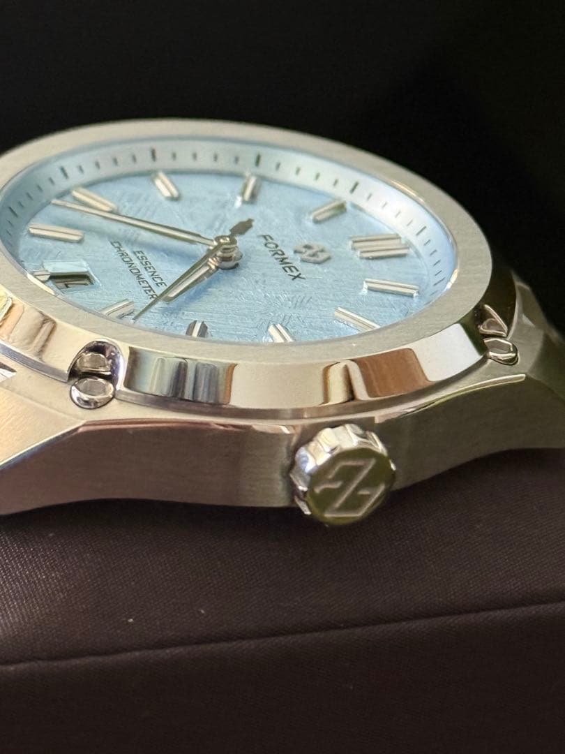 FORMEX アイスブルーメテオライト文字盤