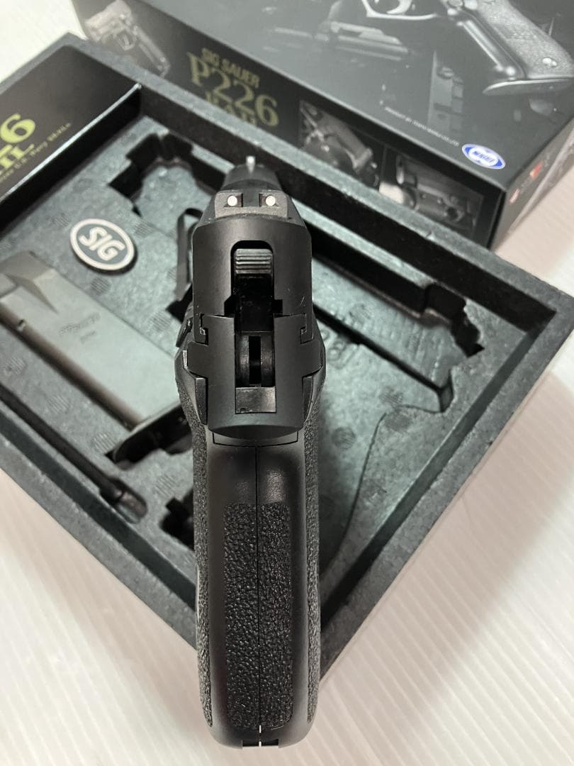 東京マルイ SIG SAUER P226 RAIL ガスガン