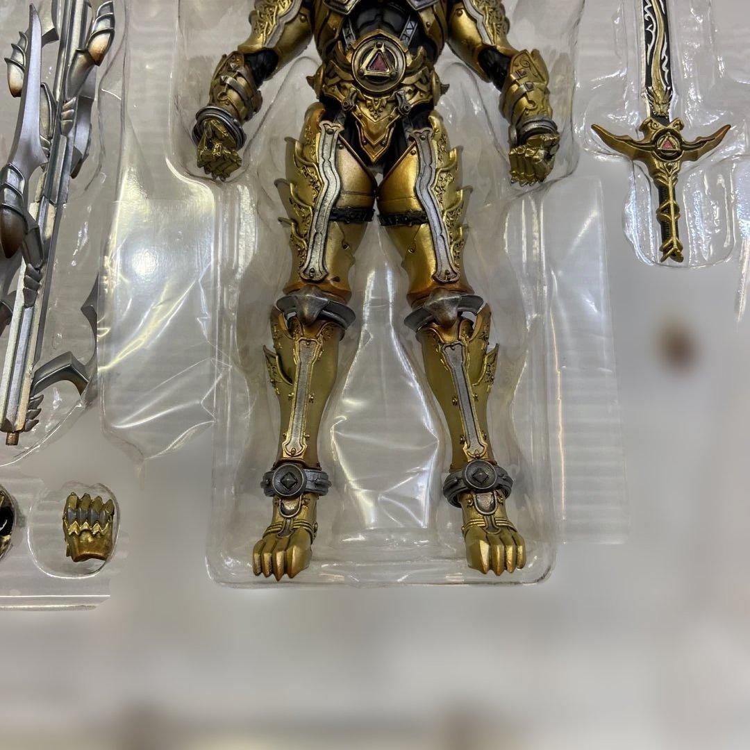 開封美品 魔戒可動 鷹麟ガロ 牙狼 フィギュア