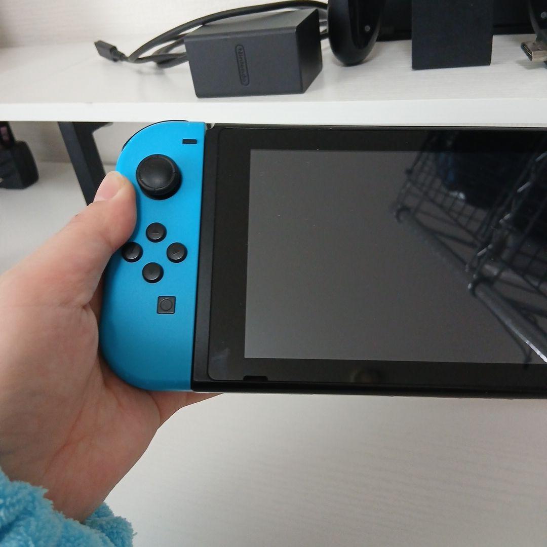だ*ー様 Nintendo Switch ネオンブルー/ネオンレッド 本体