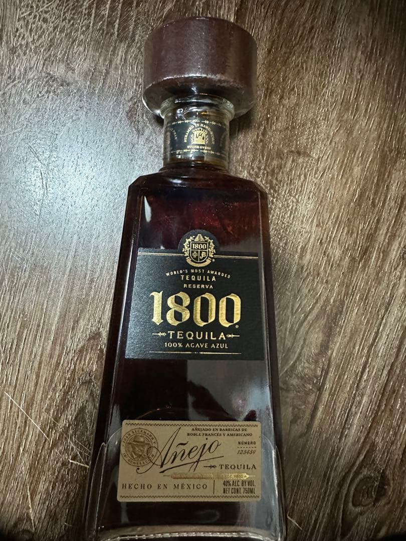 1800 Añejo Tequila 100% Agave12本 - メルカリ