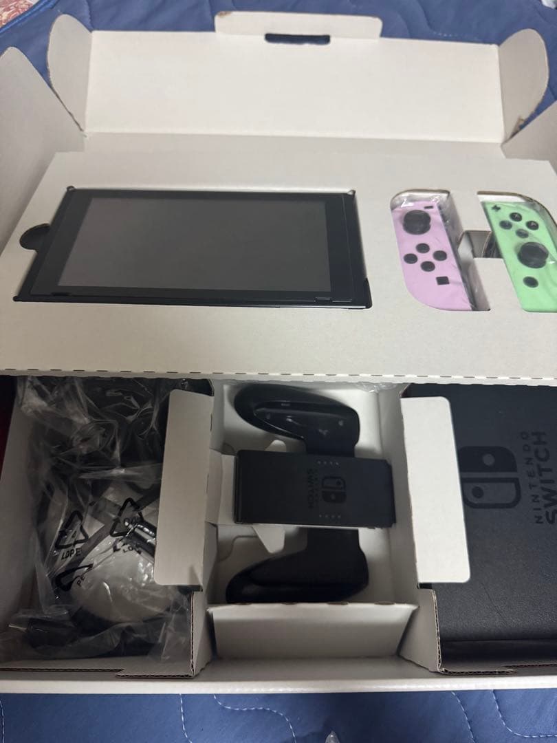 Nintendo Switch 本体 + ゲームソフト3本 + ジョイコンセット