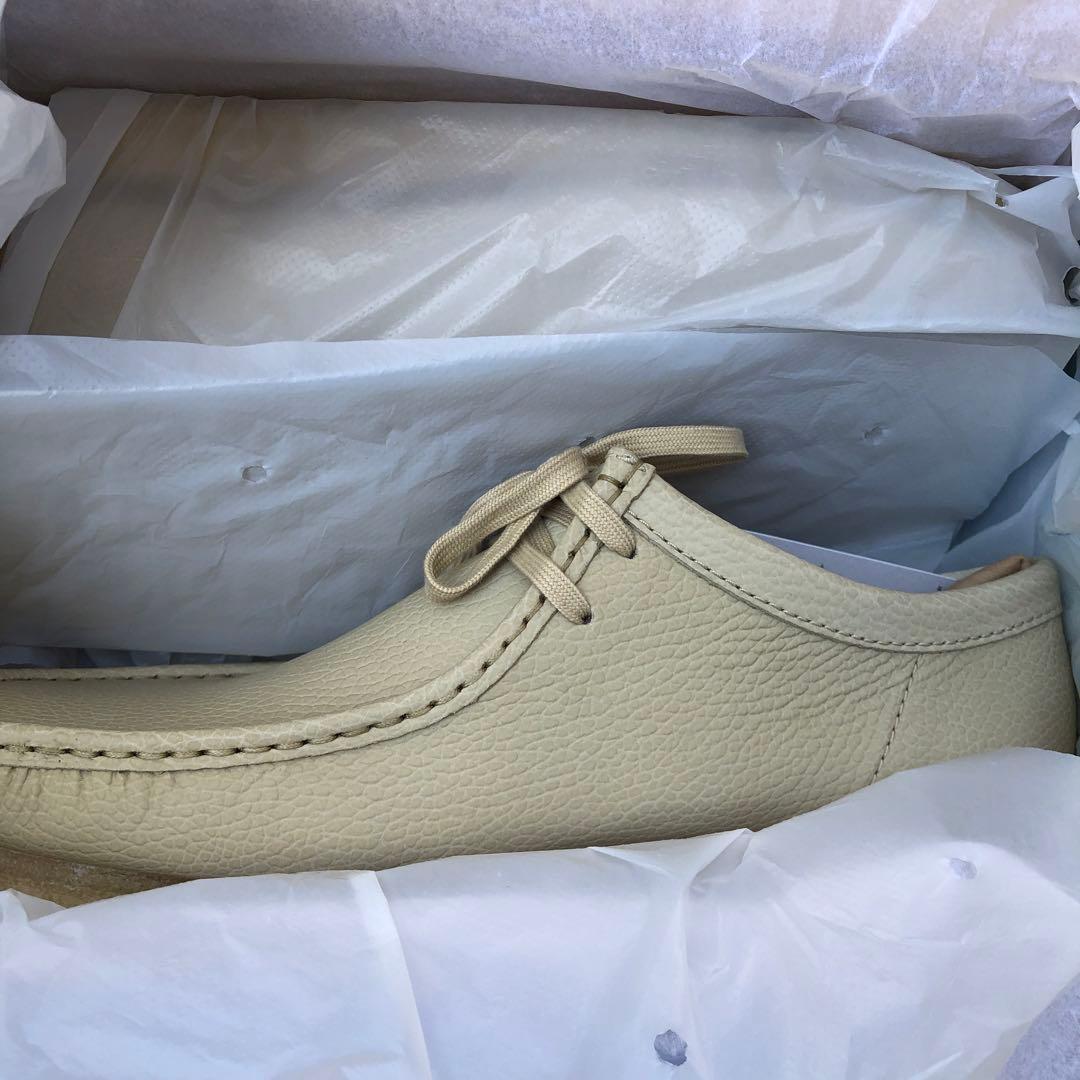 靴 Clarks Reflective Wallabee \"Natural\"