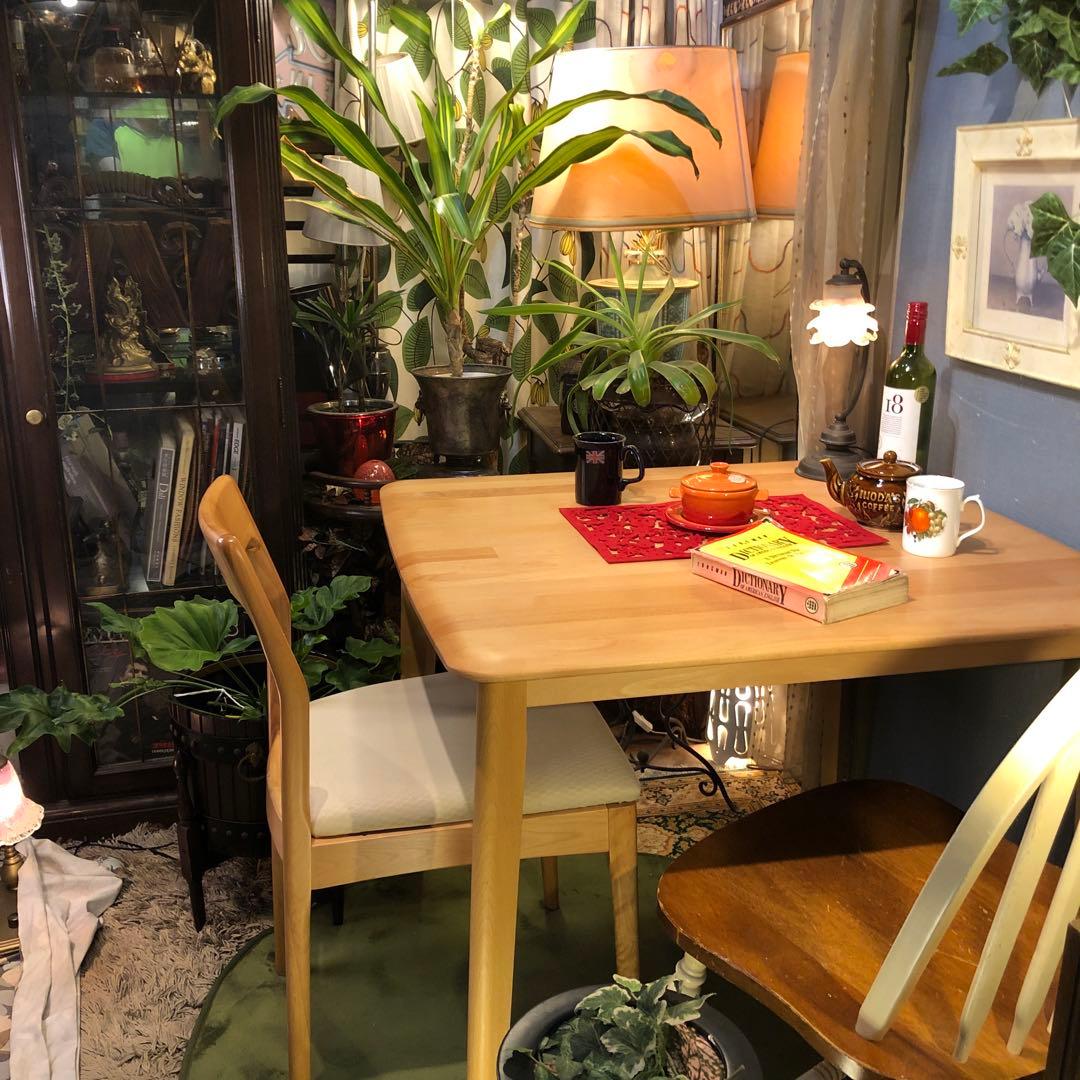 極美品　アルダー　ソリッド　テーパードレッグ　コンパクト　ダイニングテーブル