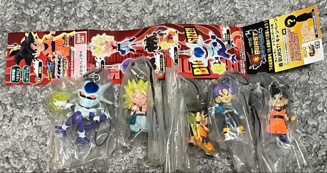 バラ売り不可　【超美品】　ドラゴンボールUDM レアまとめ売りセット　黒紐多数