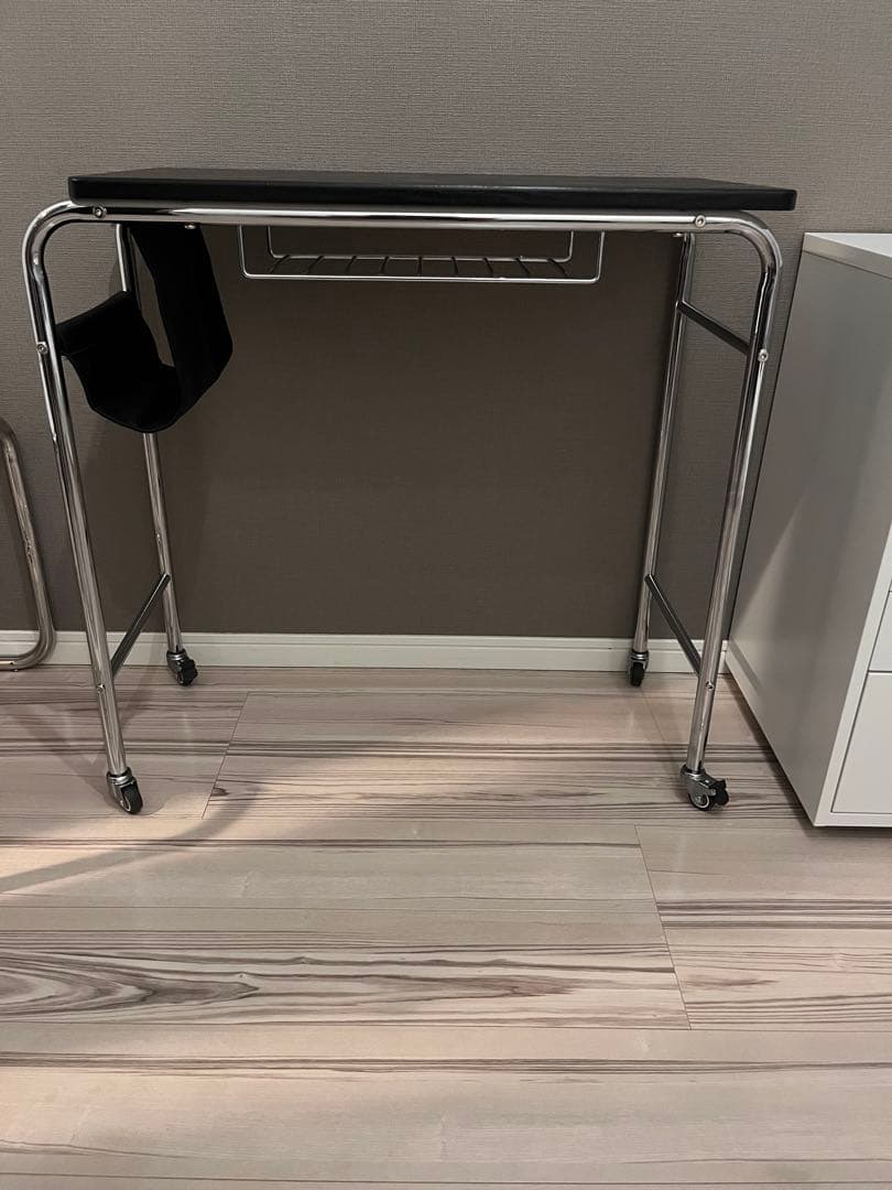 table-03192　ブラック サイドポケット キャスター付きデスク