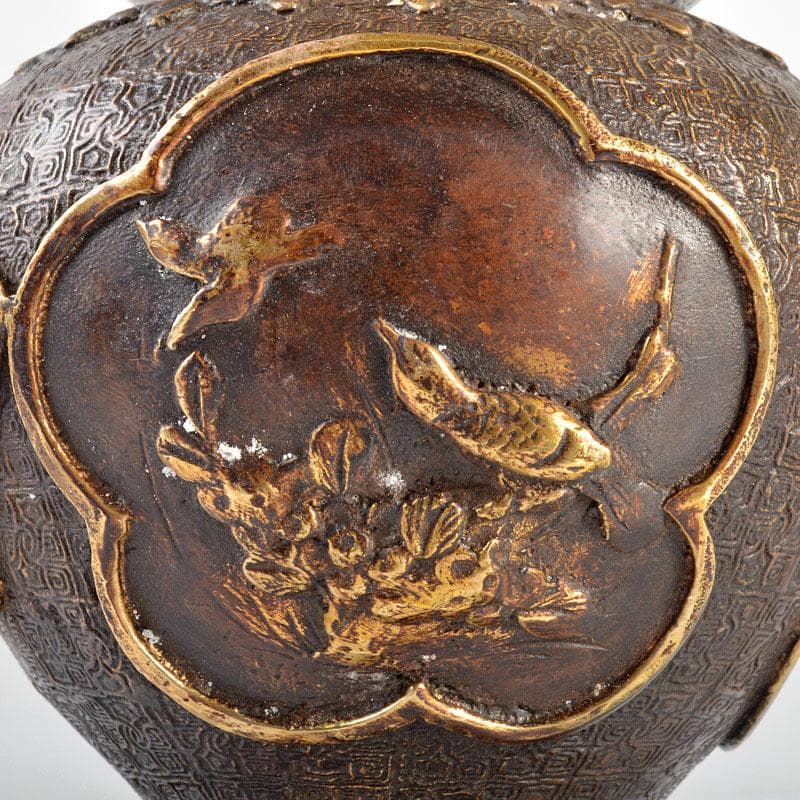 中国 乾隆年製 古銅鍍金 龍鳥文瓶 M R4597