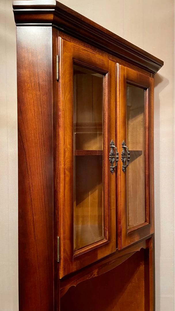 【カリモク】\"コロニアル\" HC3300NK 隅棚 コーナーキャビネット