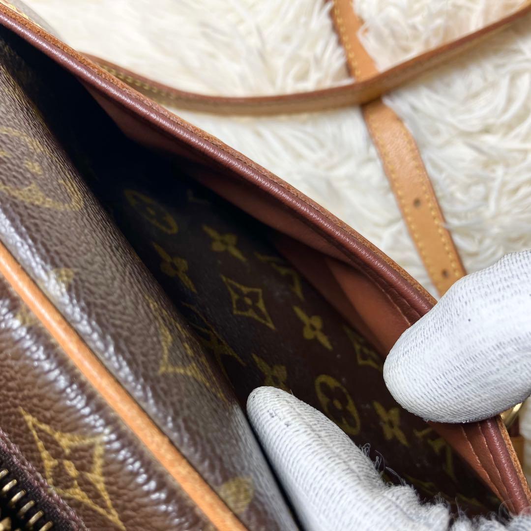 美品 ルイヴィトン ブロワ モノグラム クロスボディ M51221