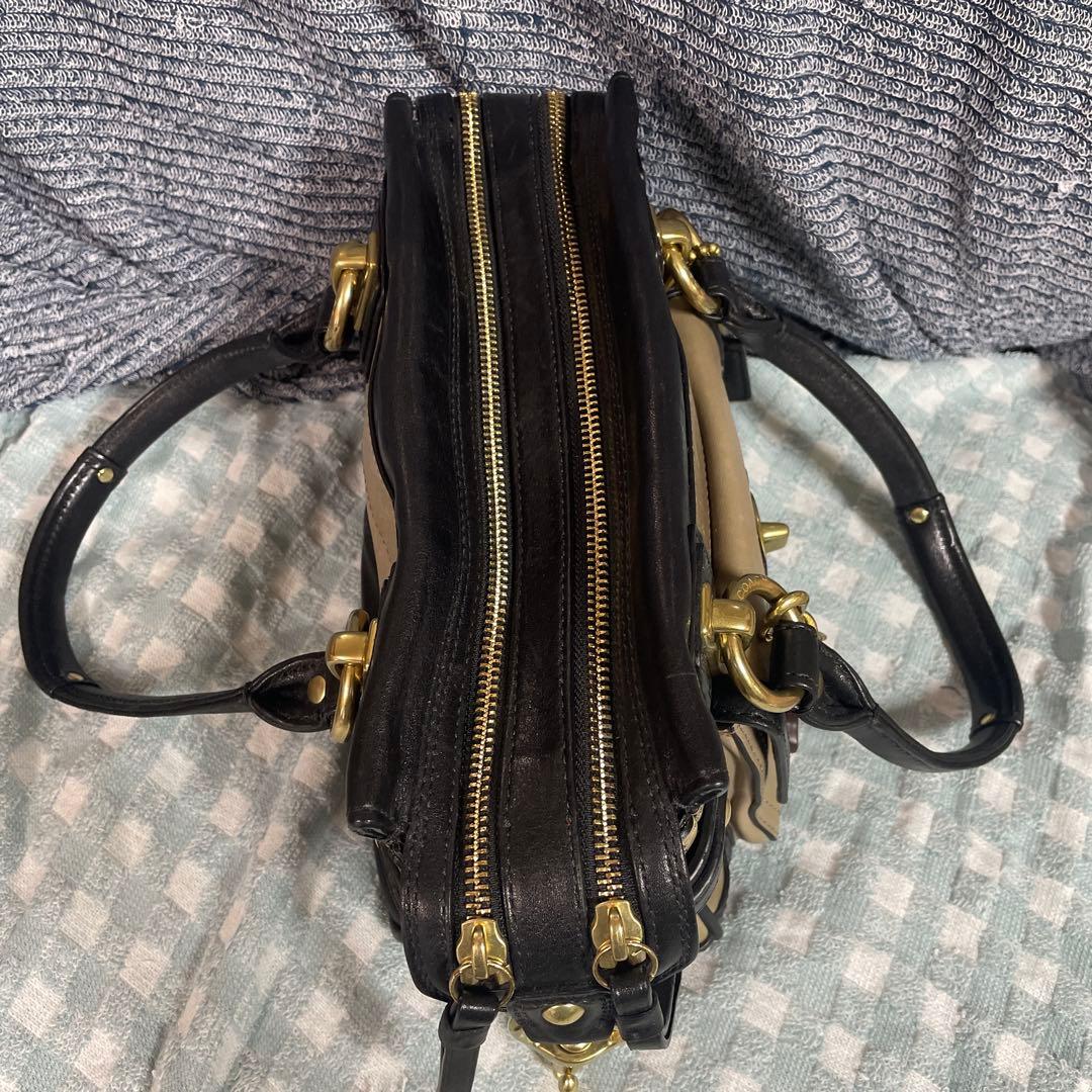 ク*ド様 COACH レザー ハンドバッグ ベージュ クマチャーム付き　ビンテー