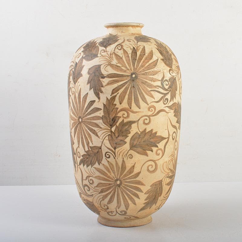 中国 磁州窯白磁 鉄絵花卉文瓶 M 6321C - メルカリ