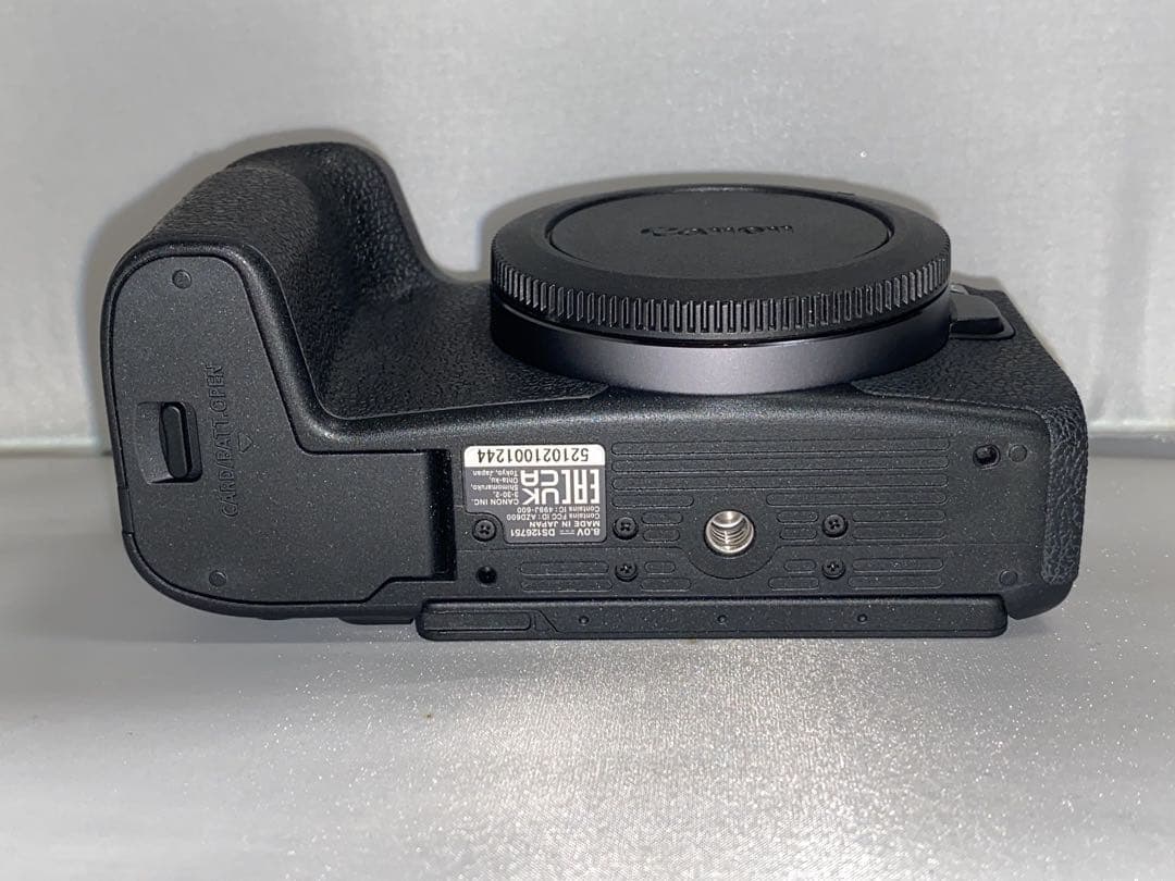 美品1467ショット‼︎】 Canon eos RP ボディ 本体