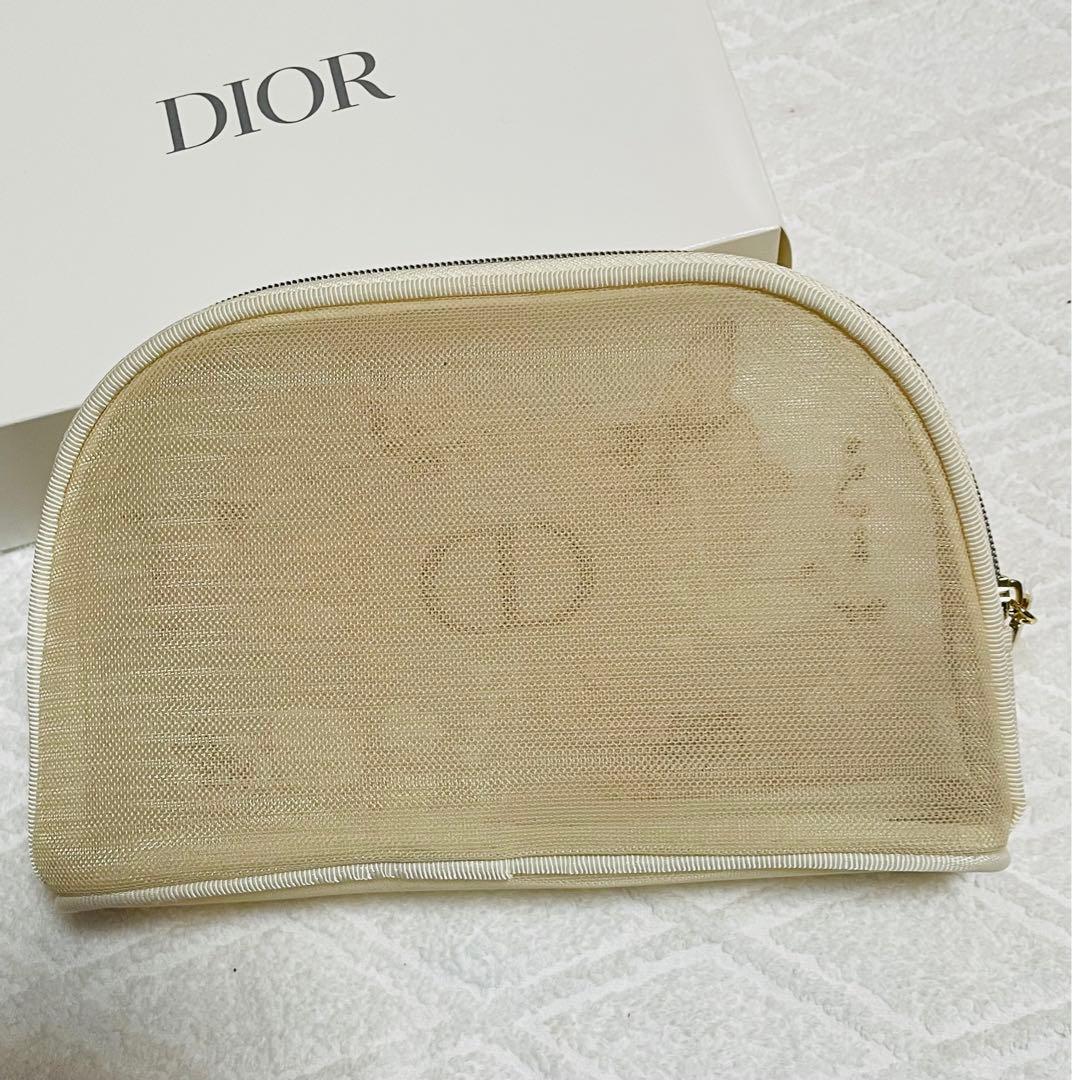 DIOR マザーズデイ限定ポーチ　ギフトボックスセット