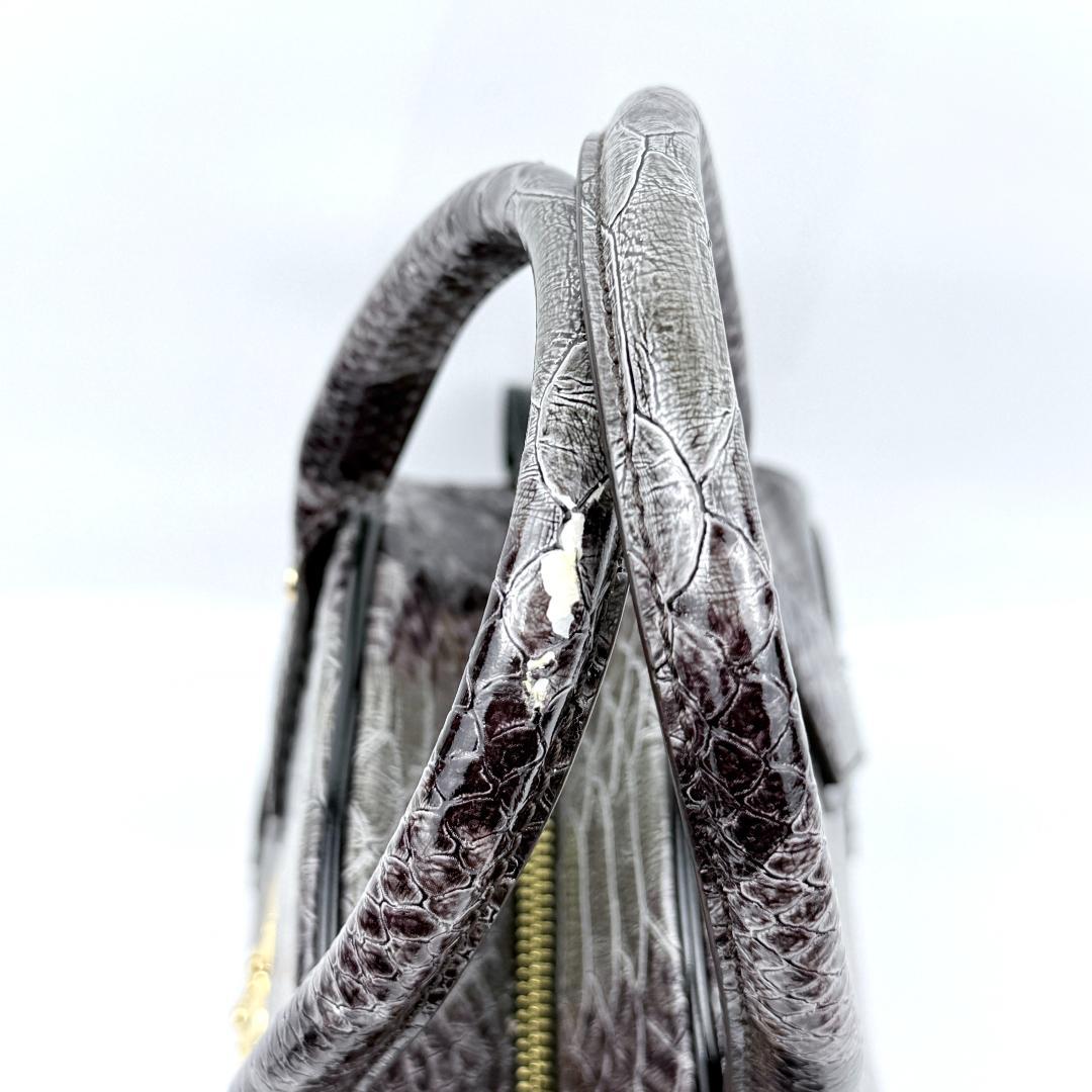 希少 ヴィヴィアンウエストウッド ハンドバッグ ヤスミン 型押し エナメル