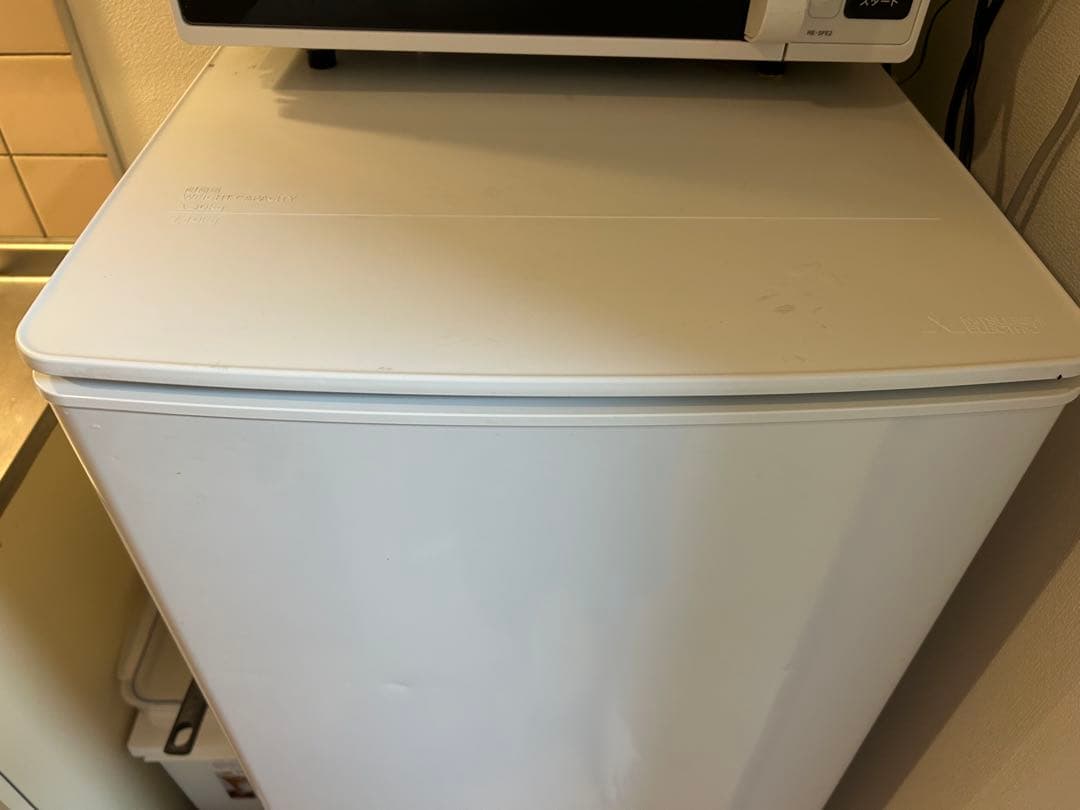 8/24出品終了　最終値下　2023年製 三菱 MR-P15E2H-W 冷蔵庫
