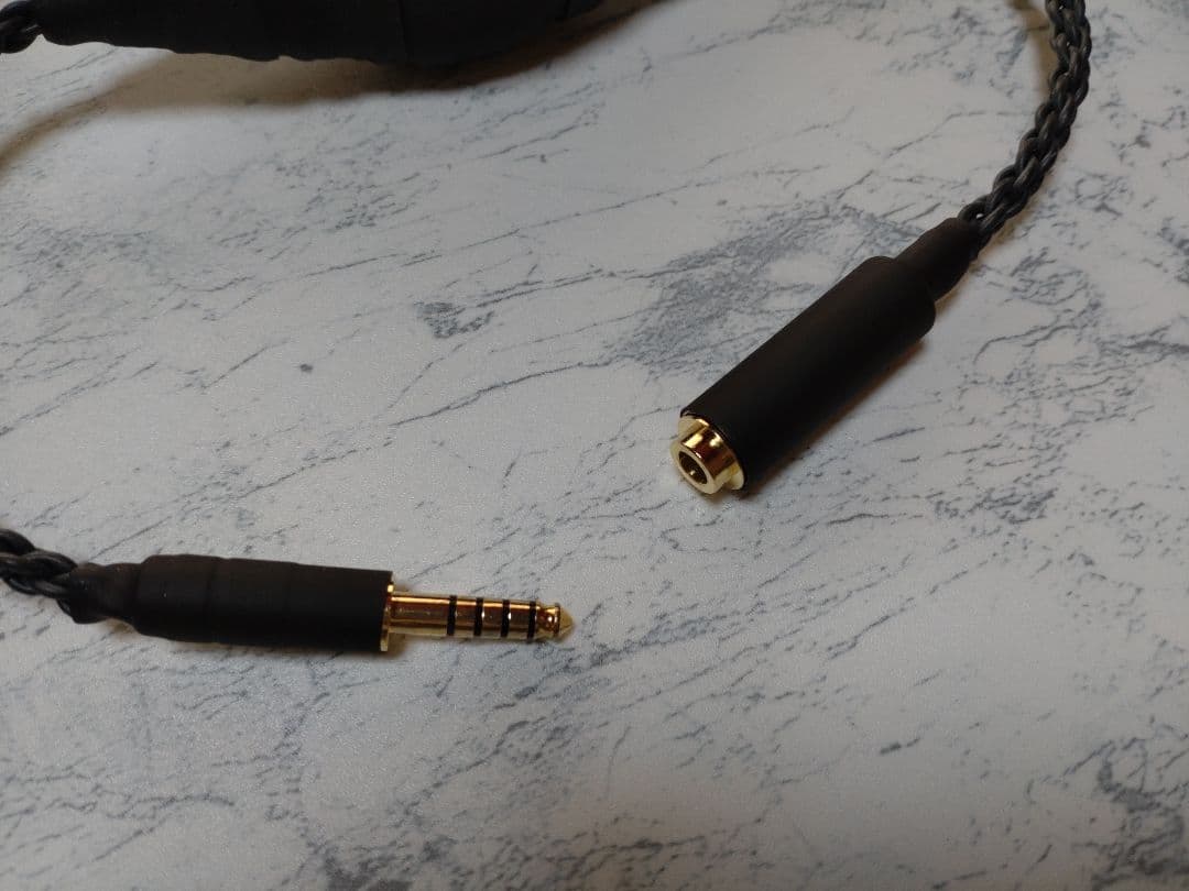 新作】140段式カタパルト搭載 4.4㍉メス-4.4㍉オス 約38cm 黒 - メルカリ