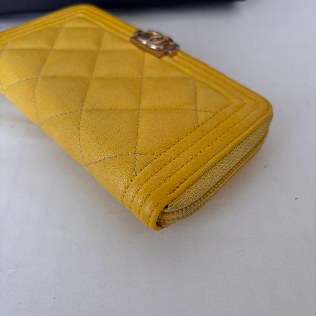 シャネル　ボーイシャネル　キャビアスキン　マトラッセ　ラウンドファスナー　財布